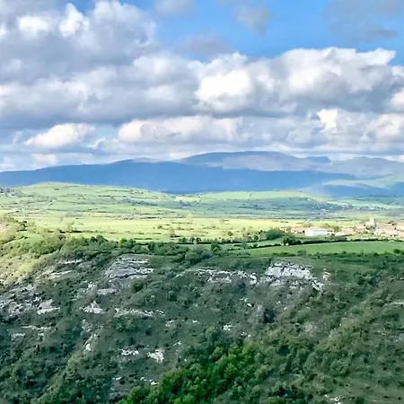 Ulle Gorri 컨트리하우스 *