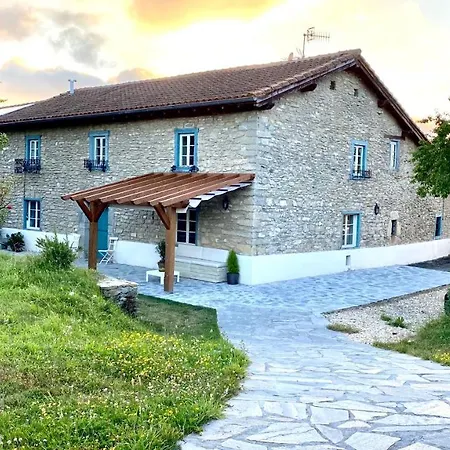 Ulle Gorri Apartment Unza