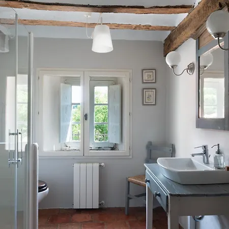 Ulle Gorri Country house