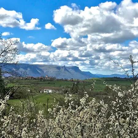 Country house Ulle Gorri